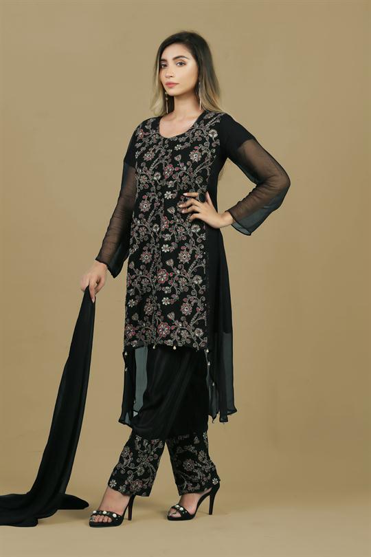 WOMEN SUITS