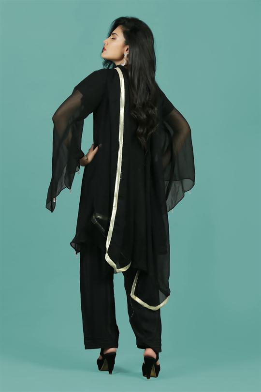 WOMEN SUITS