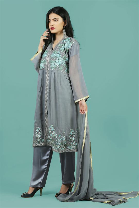 WOMEN SUITS