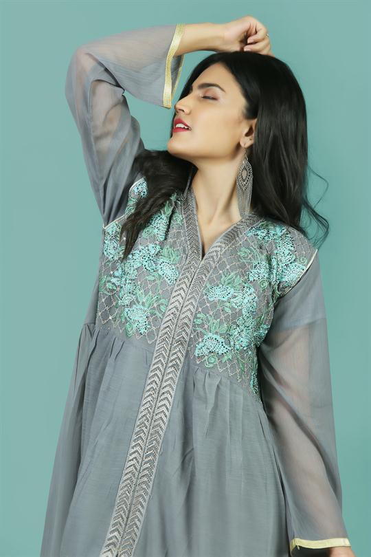WOMEN SUITS