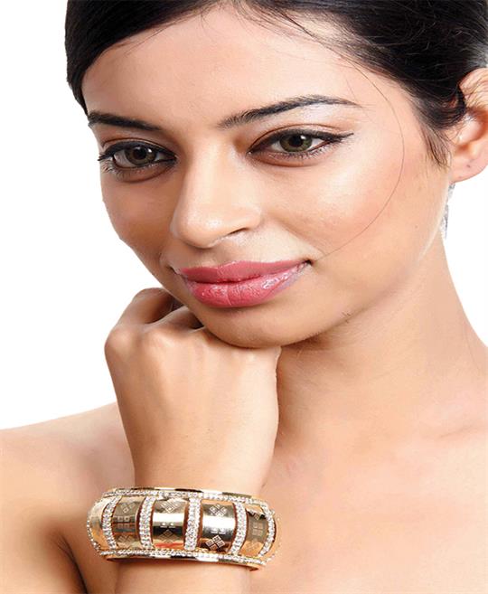 BANGLES