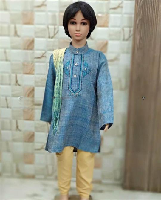 BOY'S SUITS