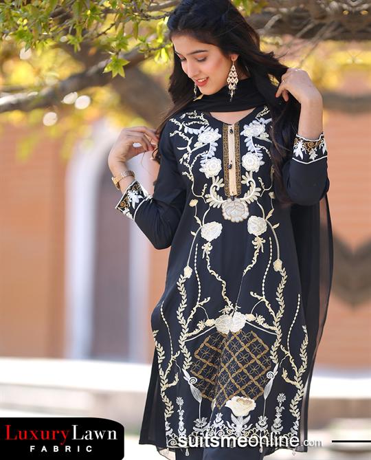 WOMEN SUITS