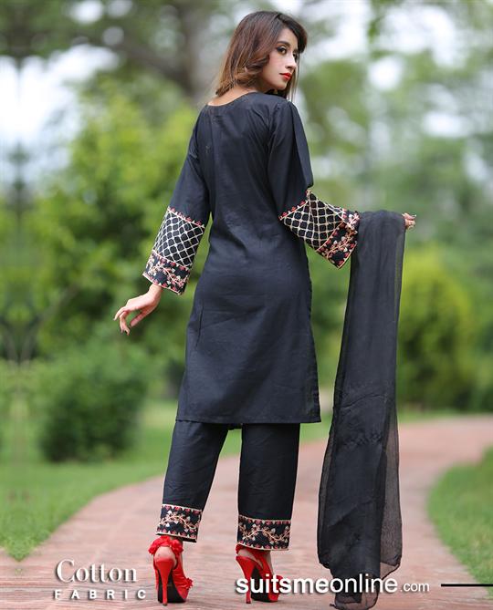WOMEN SUITS