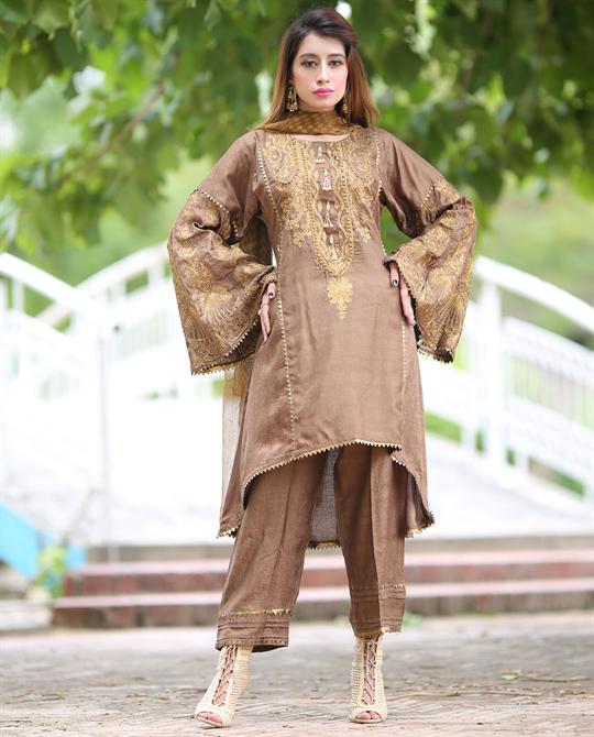 WOMEN SUITS